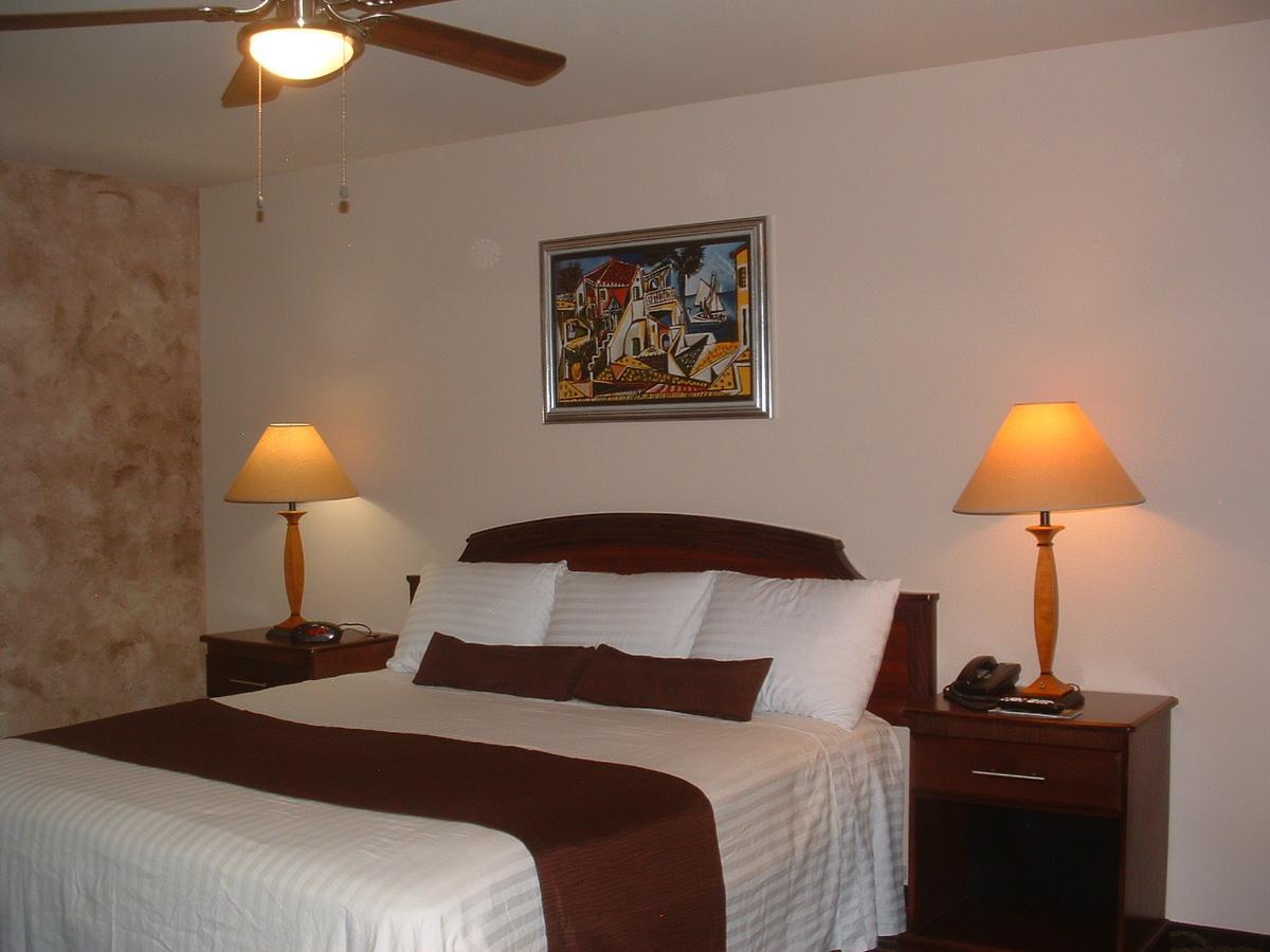 The Sunset Inn Аламоса Экстерьер фото